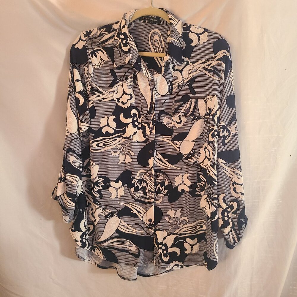 LYNN RYAN Women's XL Liquid Knit Blouse Textured SZ XL Roll Tab Sleeve Collar